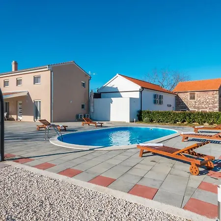 Elm Villa *
